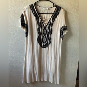 Paper Crane Cream Dress with Black Embroidery. Mini. Size L.